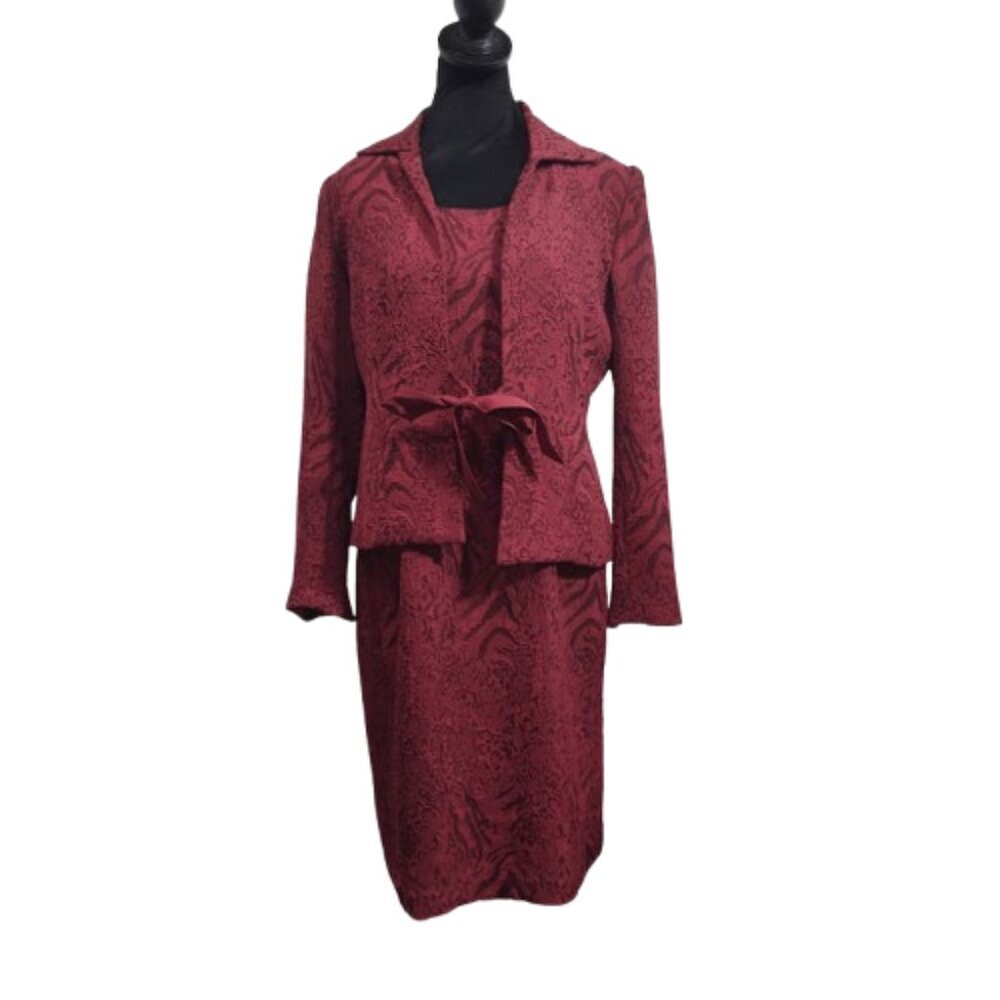 Studio I Woman's Size 6 Maroon Animal Print Fully Lined Shift Dress and Jacket